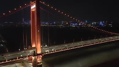 武汉鹦鹉洲长江大桥夜景航拍视频的预览图
